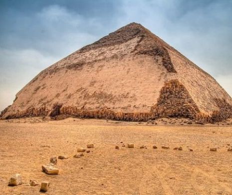 MISTERUL construirii piramidelor ar putea fi ELUCIDAT. La ce au apelat oamenii de ştiinţă pentru a DESLUŞI secretul egiptenilor