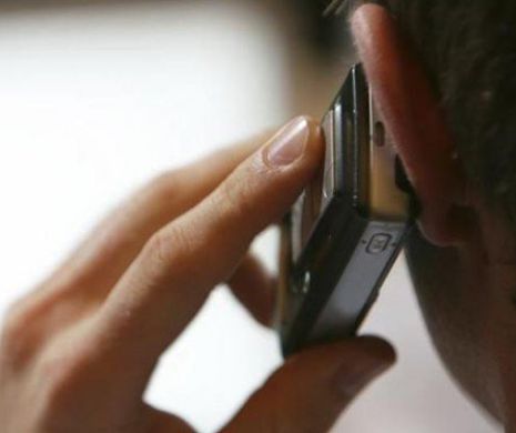 Nouă din 10 persoane SUFERĂ de un SINDROM SINISTRU fără să ştie. Cei care poartă TELEFONUL ÎN BUZUNAR sunt primii vizaţi