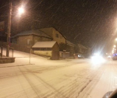 O ninsoare puternică a paralizat Clujul