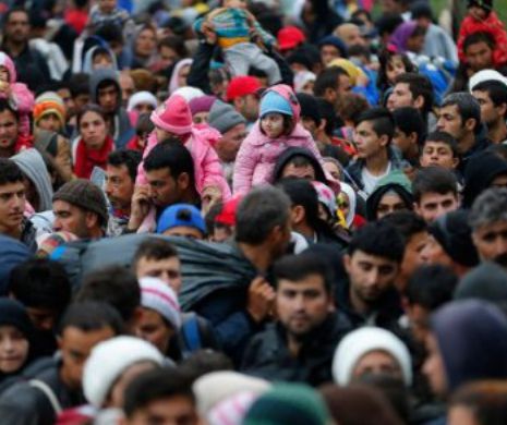 Premierul Slovaciei: "Ultimele evenimente din Germania confirmă temerile că printre refugiați sunt INFILTRAȚI TERORIȘTI"