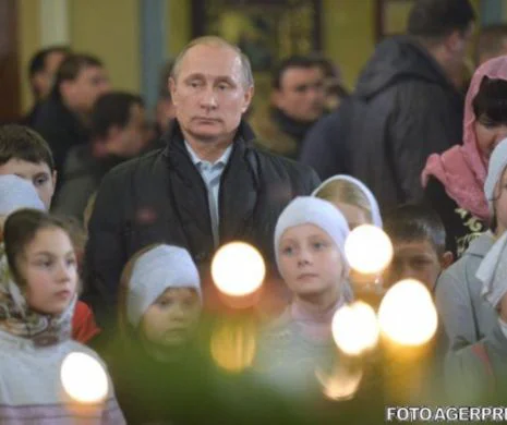 Președintele Rusiei, Vladimir Putin, singur la slujba de Crăciun pe rit vechi / VIDEO