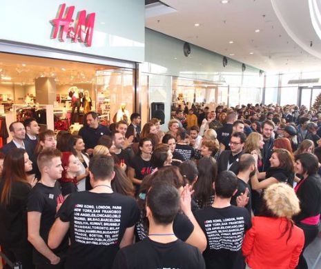 Se deschide magazinul care VA DOBORÎ H&M