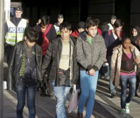 Suedia VA EXPULZA aproximativ 80.000 de migranţi