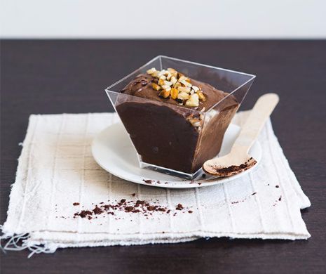 Ciocolata raw-vegan, secrete şi sfaturi necesare pentru un super desert