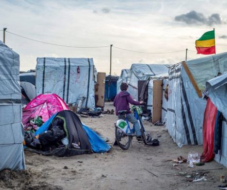 DECIZIE de ULTIMĂ ORĂ a autorităților franceze: Vor să DĂRÂME o parte a taberei de imigranți de la CALAIS