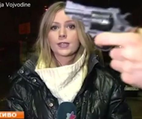 MOMENT ȘOCANT în CROAȚIA: Un SMINTIT a ridicat o pușcă în fața unei JURNALISTE. INCIDENTUL s-a petrecut LIVE la TV | VIDEO TULBURĂTOR!