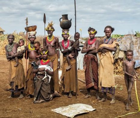 Lumea PIERDUTĂ din Etiopia. Imagini SPECTACULOASE reflectă viaţa nealterată a comunităţilor TRIBALE din Omo Valley | GALERIE FOTO
