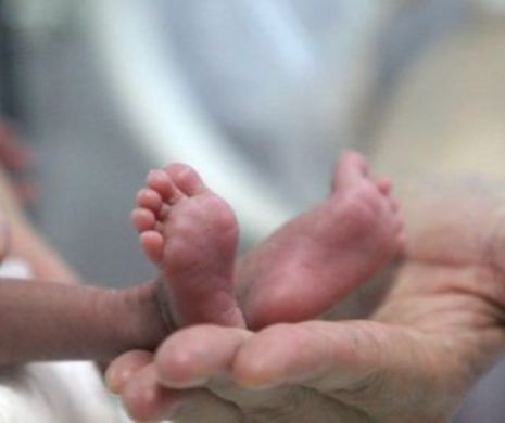 Vaslui: Un bebeluş de patru luni a MURIT de FOAME