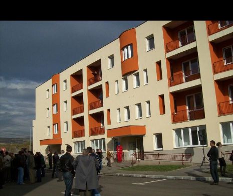 Birocraţia în România: Construcția unei locuințe durează mai puțin decât obținerea documentației