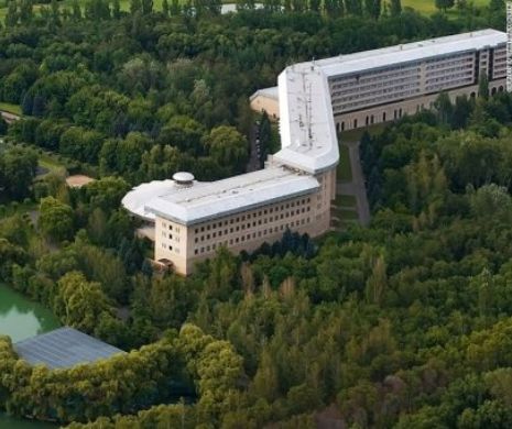 Edificiile-gigant în care sovieticii îi trimiteau la relaxare pe oameni ai muncii. Motivul real pentru care au fost ridicate aceste sanatorii impresionante este bulversant | GALERIE FOTO