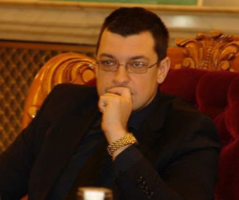 Ovidiu Raeţchi, la depunerea candidaturii: Sectorul 5 trebuie să se devanghelizeze şi să revină în Bucureşti”