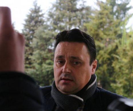 Senatorul PNL Andrei Volosevici, la DNA Ploiești pentru a da declarații în dosarul de corupție