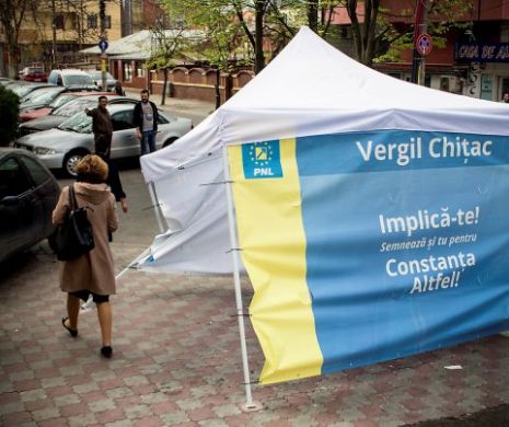 Start la “atacuri” electorale. Corturile candidatului PNL la primăria Constanța, Vergil Chițac, furate sau vandalizate