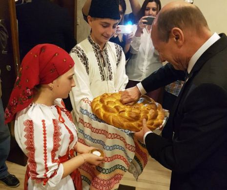 Traian Băsescu, întâlnire cu candidaţii PMP din judeţul Bistriţa-Năsăud