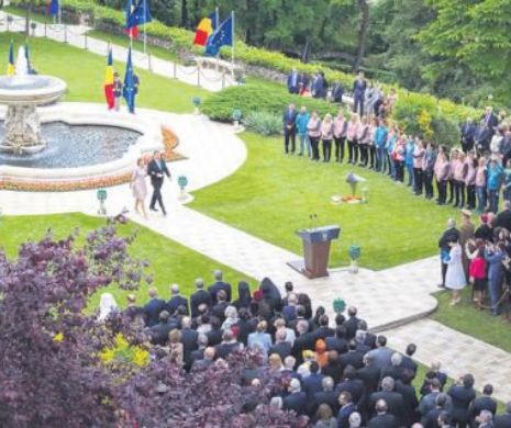 Băsescu și Iliescu s-au distrat de minune în curte la Iohannis