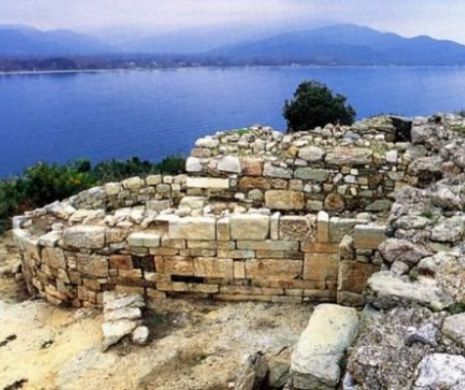 DESCOPERIRE REMARCABILĂ în Grecia. Arheologii au lucrat timp de două decenii pentru a scoate la lumină cripta unui mare erudite antic