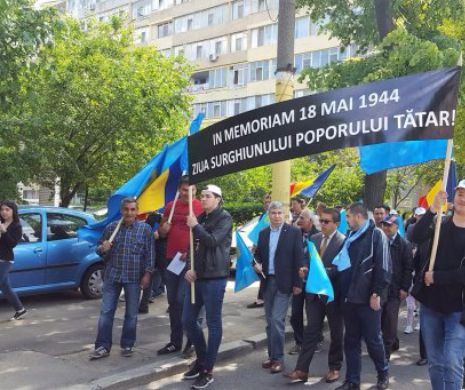 Marș pentru tătarii din Crimeea. Melodia câștigătoare de la Eurovision, cântată în fața Consulatului Rus din Constanța