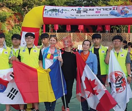Steagul României, la al 14-lea Seoul International Walking Festival | ZigZag român-canadian... coreean