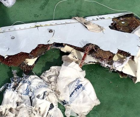 Zborul EgyptAir MS804: Toate datele indică o EXPLOZIE la bord. Aparatul fusese mâzgălit cu graffiti: „Vom DOBORÎ acest avion!” Puzderie de ISLAMIȘTI printre lucrătorii de pe aeroporturi