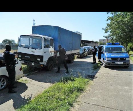 Abonament la mită în portul Constanța. Polițiști corupți, judecați pentru luare de mită și complicitate la furt