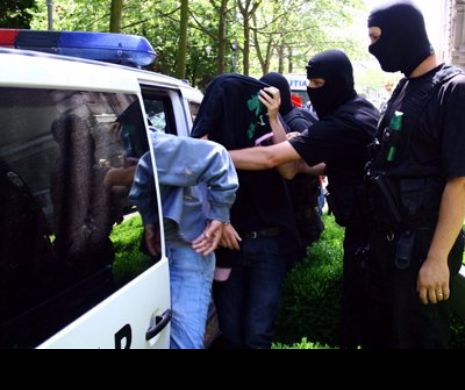 Caz SOCANT în Bârlad: O FAMILIE cu 12 copii acuzată de TRAFIC de DROGURI