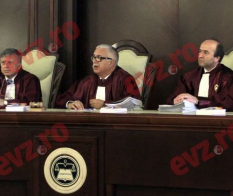 Curtea Constituţională dezbate statutul aleşilor locali pe 6 iulie