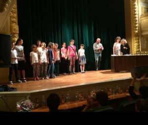 Festivalul Naţional de Teatru pentru Elevi „George Constantin”
Parfum de teatru şi tei la Colegiul Naţional „Matei Basarab” din Capitală
