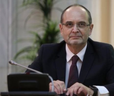 Ministrul Educației NU REFUZĂ retragerea titlului de doctor lui Victor Ponta
