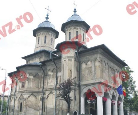 Operațiune de salvare a unui monument istoric din Capitală. E nevoie de 545.000 de euro pentru restaurarea Bisericii cu Sfinți