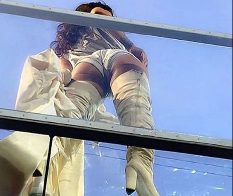 Rihanna şi-a arătat cele MAI ASCUNSE PĂRŢI ale corpului, într-un concert. Zonele “INTERZISE” pe care doar iubitul său ar fi trebuit să le vadă | GALERIE FOTO