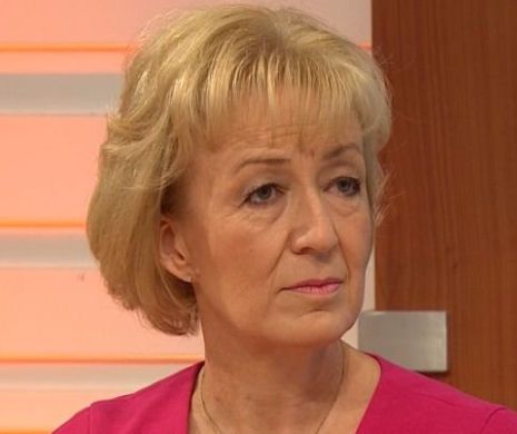 Andrea Leadsom, în lacrimi! Politicianul își cere scuze pentru atacul lansat împotriva contracandidatei Theresa May: "Afirmaţia mea a fost interpretată astfel încât să rănească"
