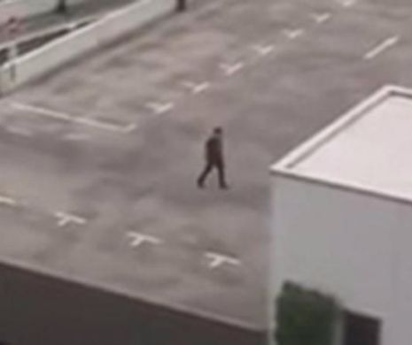 ATACUL TERORIST DIN MUNCHEN. Polițiștii au făcut un raid în locuința criminalului care a ucis nouă persoane în mall