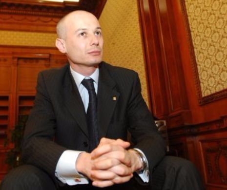 Avocatul lui Bogdan Olteanu a anunțat că viceguvernatorul va DEMISIONA de la BNR