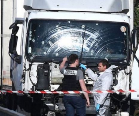 Cinci SUSPECŢI au fost ARESTAŢI în urma ATENTATULUI TERORIST de la Nisa