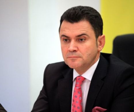 Dolha îi cere lui Cherecheş să demisioneze din funcţia de primar al municipiului Baia Mare