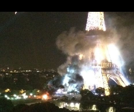 INCENDIU în Paris, imediat după atentatul din Nisa. Turnul Eiffel a fost cuprins de flăcări | VIDEO