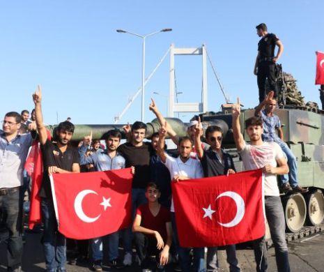 Lovitura de stat din Turcia, minut cu minut | Haosul din Turcia zdruncină NATO