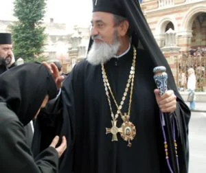 Preotul Mega, caterisit, reclamă dubla măsură practicată de Mitropolia Ardealului