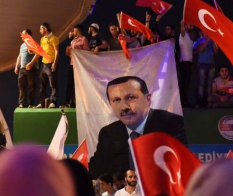 Se pare că aproape TOATĂ LUMEA S-A ÎNŞELAT cu privire la un aspect cheie al loviturii de stat militare din Turcia