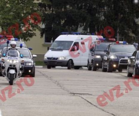 Tăriceanu și Iordache vor circula escortați de ambulanță