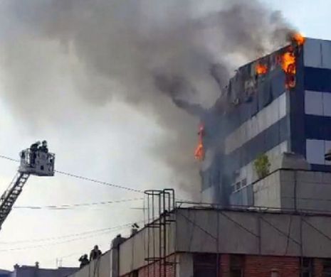 BREKING NEWS. Incendiu violent în Piaţa Crângaşi