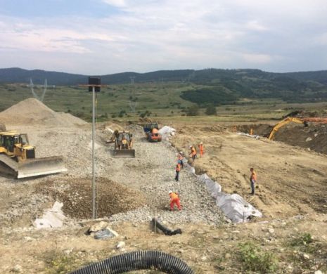 Circulația pe autostrada prăbușită de pe tronsonul Cunța - Sibiu, va fi redeschisă la finalul lunii septembrie