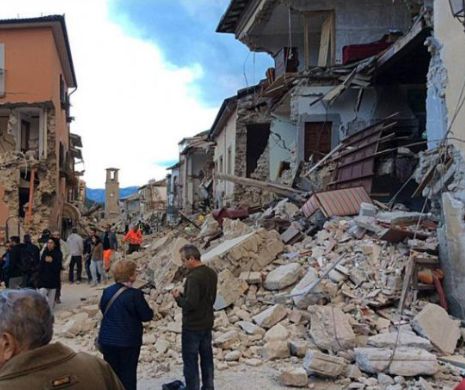 Cutremurul din Italia, DEZASTRU NAŢIONAL. Unda de şoc  A MĂTURAT LOCALITĂŢI ÎNTREGI. Clădiri la pământ, OAMENI DISPERAŢI şi tone de moloz l Foto cu IMAGINILE GROAZEI