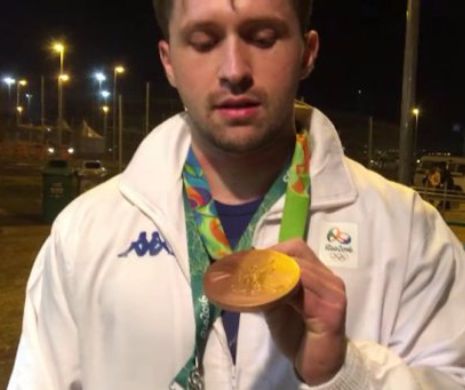 Imagini INCREDIBILE! Cum arata PALMELE halterofilului roman care a surprins o tara intreaga la Rio si a luat bronzul! "Sunt rupte! Am ridicat 15 tone pe zi pentru medalia asta!"