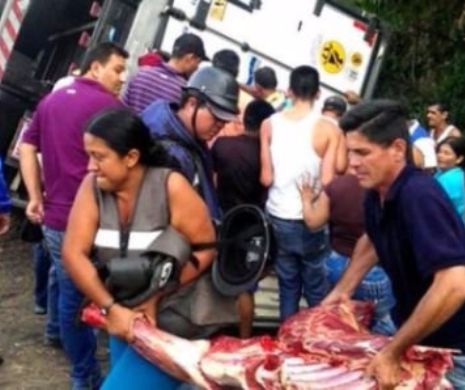 Penuria de alimente din Venezuela îi determină pe oameni să se întoarcă la natura lor primitivă: vânează animale şi le jupoaie ca în epoca de piatră