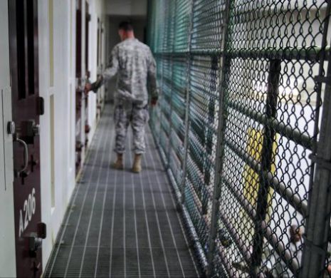 SUA anunță cel mai mare transfer de deținuți de la Guantanamo