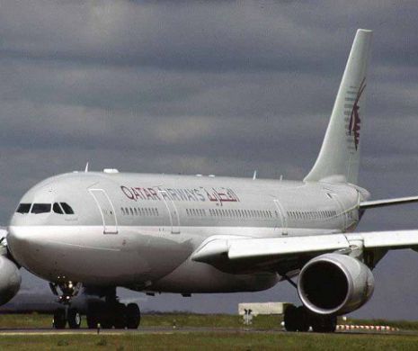 Un Airbus A330 al Qatar Airways a aterizat de URGENŢĂ în Istanbul după ce un motor A LUAT FOC | VIDEO