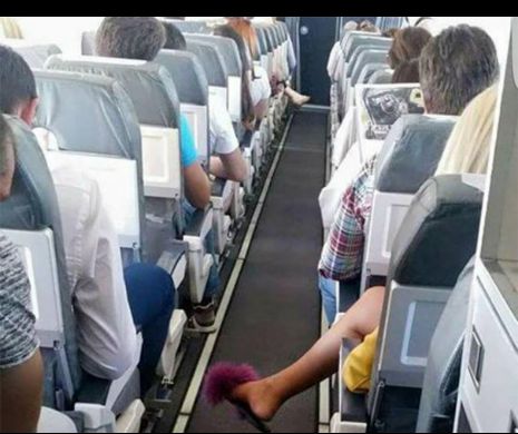 "Vă rog să distribuiţi, să nu păţiţi acelaşi lucru!" Ce a păţit azi LOREDANA CHIVU într-o aeronavă TAROM! Stewardesa nu a mai stat pe gânduri! FOTO