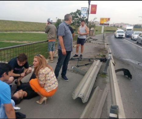 Accident produs in urma cu putin timp in Bucuresti. Cine este tanara care a fost lovita de masina
