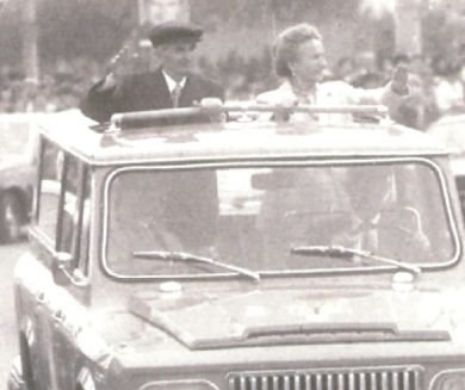 ARO cu trapă, mașina preferată a cuplului Ceaușescu | POVESTEA UNEI FOTOGRAFII